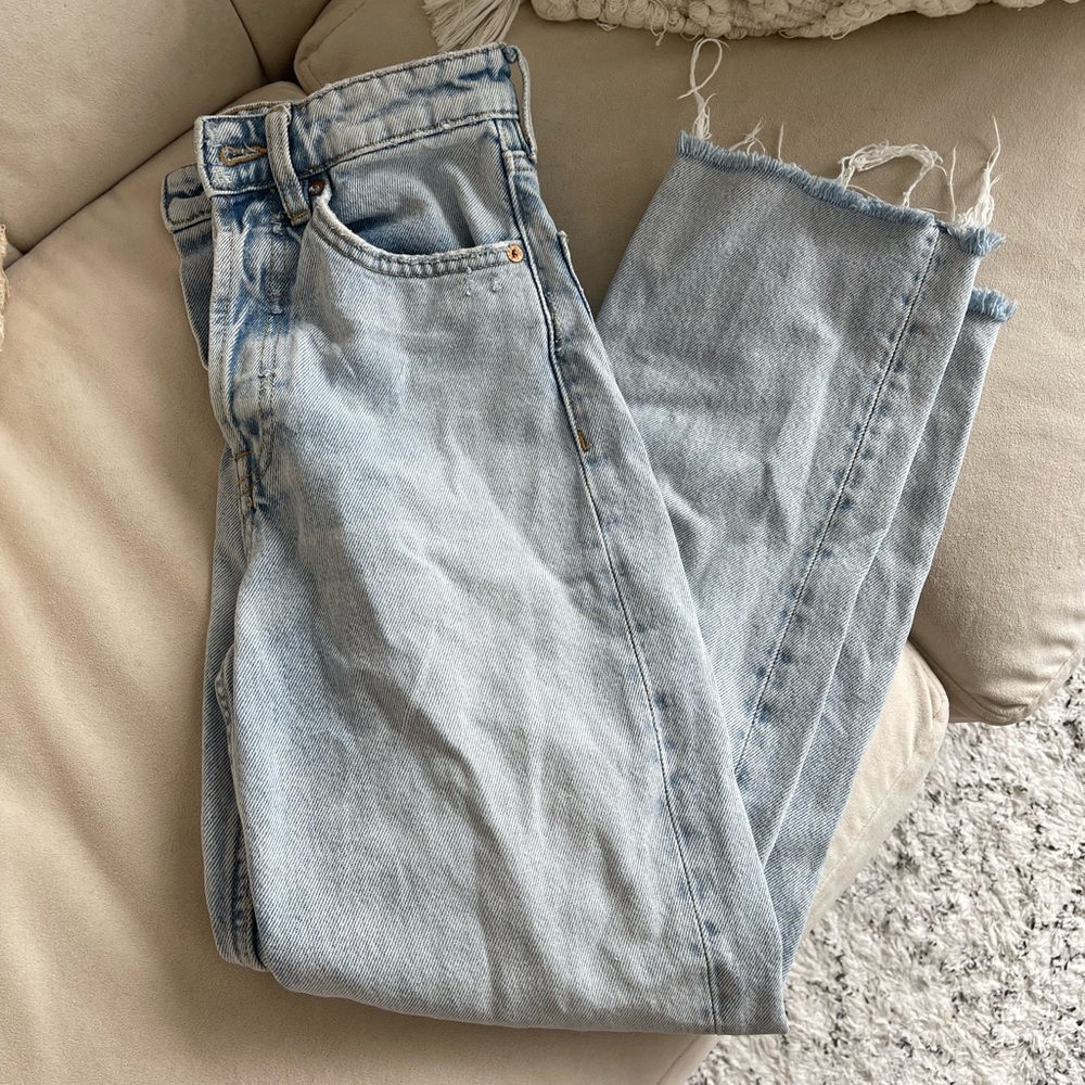 Zara high rise crop wide leg jeans. Size: 0